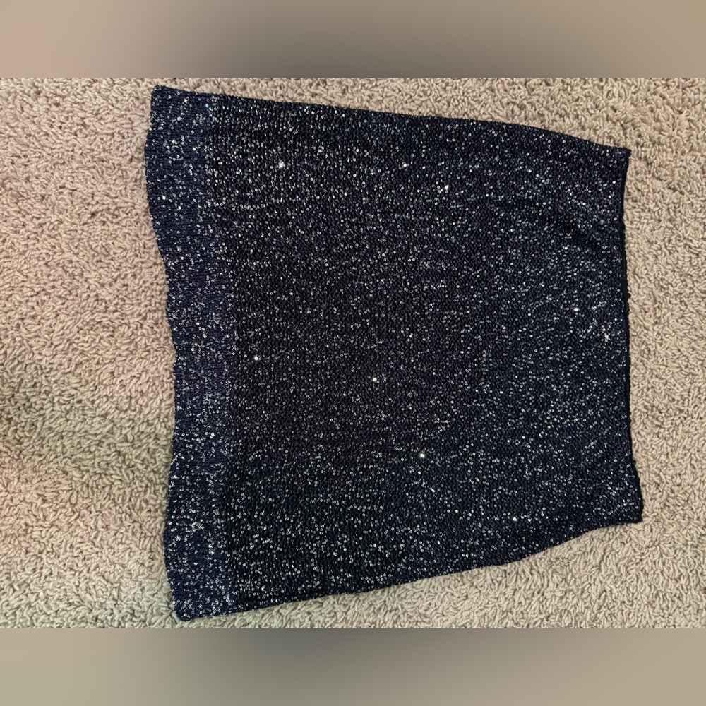 Size small sequin skirt